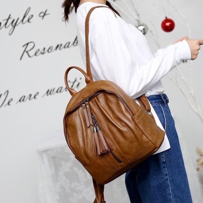 american leather liberty backpack Women's Italian for Work or Travel with 14 inch Laptop Compartment This backpack from American Leather Co American Leather Co. Liberty Backpack